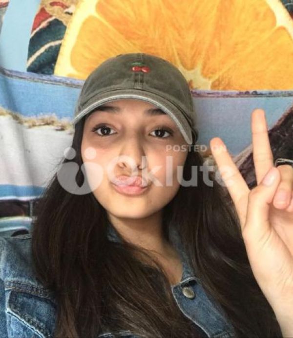 College student girl available for Sarvice