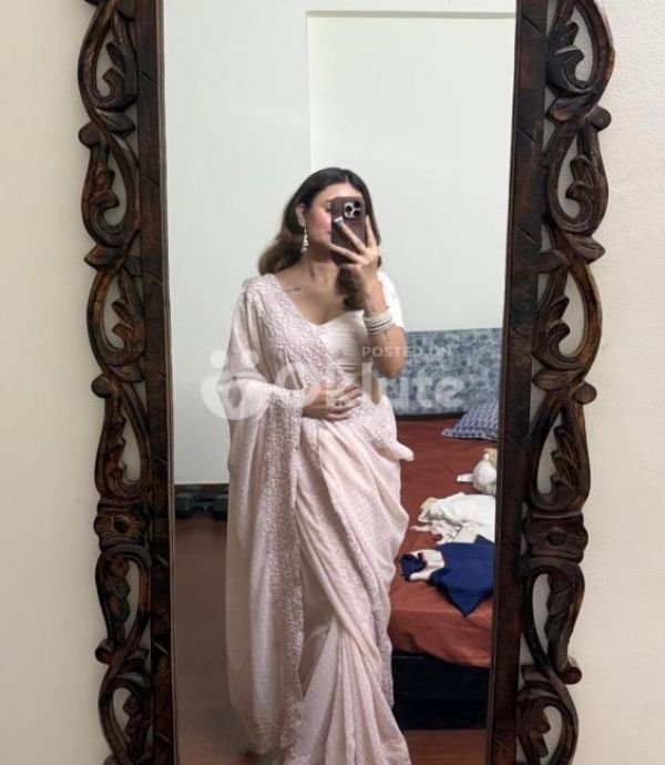 Indian student available in your city Glasgow outcell incell video call service available for you in your city 🏙️