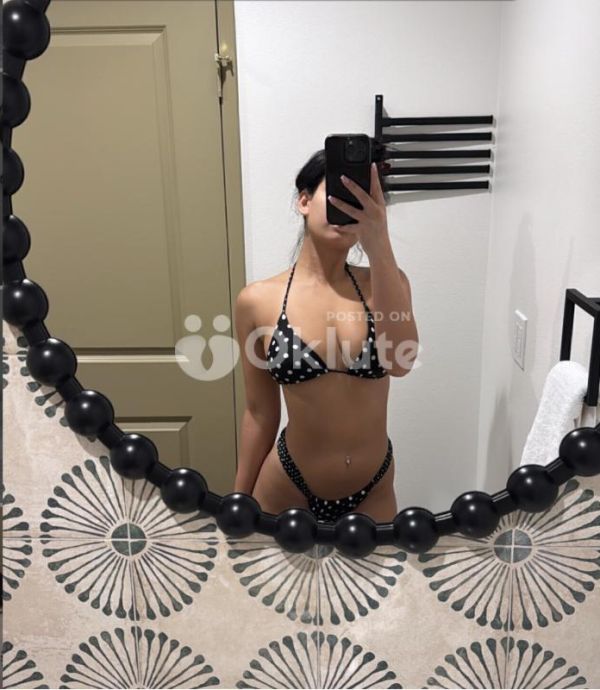 Brimingham hot Indian student available for service